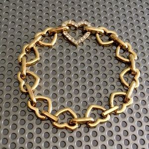 🖤AVON heart charms bracelet